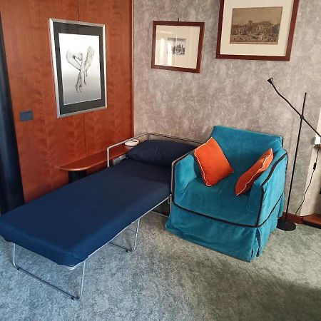 Milan South Gate Apartment ภายนอก รูปภาพ