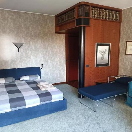 Milan South Gate Apartment ภายนอก รูปภาพ