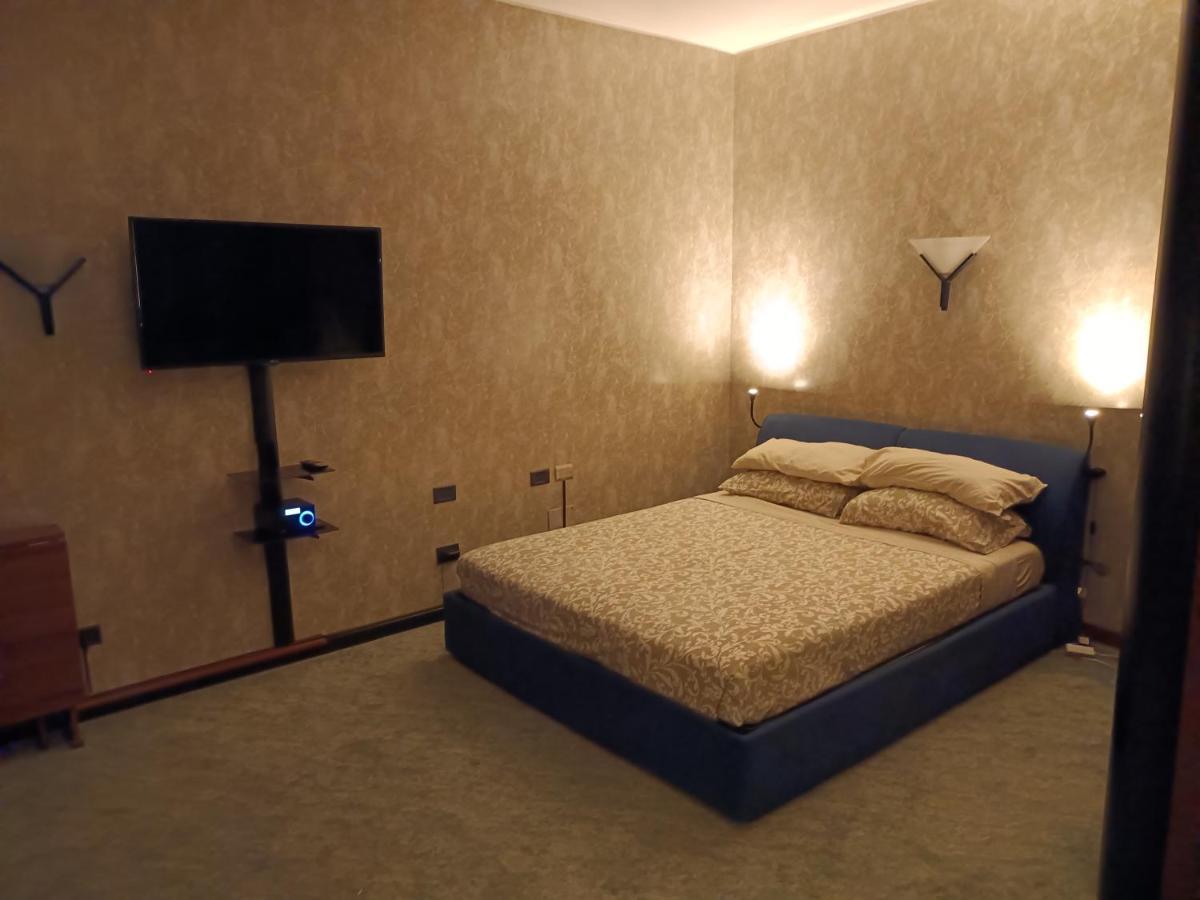 Milan South Gate Apartment ภายนอก รูปภาพ