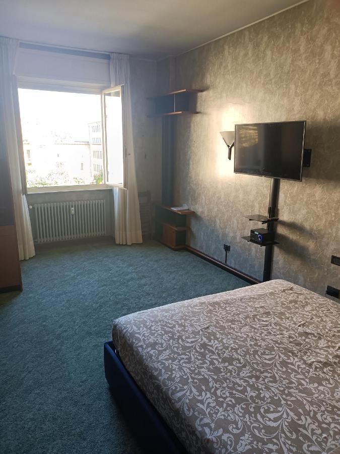 Milan South Gate Apartment ภายนอก รูปภาพ
